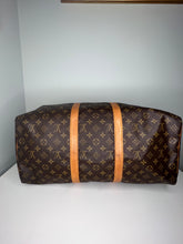 Load image into Gallery viewer, Pre-Loved Louis Vuitton Monogram Keepall 50