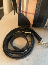 Load image into Gallery viewer, Pre-Loved Burberry Satchel