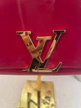 Load image into Gallery viewer, Pre-Loved LV Clutch w chain