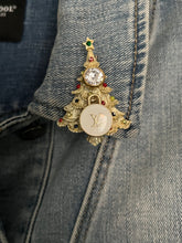 Load image into Gallery viewer, Repurposed Vintage Holiday Brooch 11