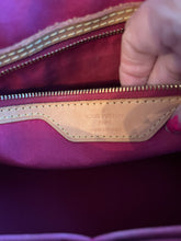 Load image into Gallery viewer, Pre-Loved LV Vernis Brea Bag