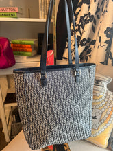 Load image into Gallery viewer, Pre-Loved Dior Tote