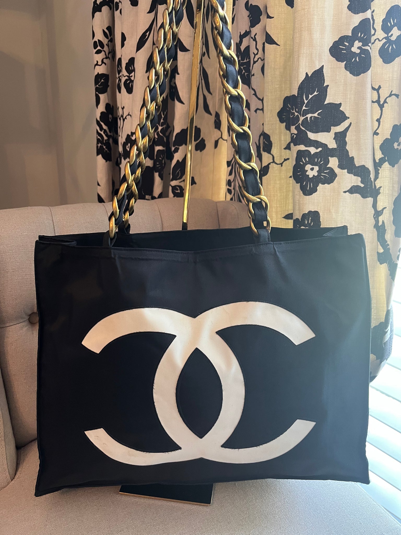 Pre-Loved Chanel Tote Bag – The DJF