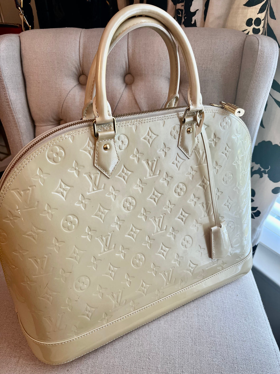 Pre-Loved LV Vernis GM Alma