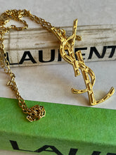 Load image into Gallery viewer, Repurposed AB necklace